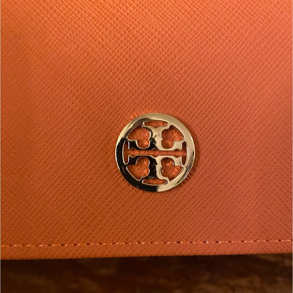 Tory Burch Triangle Eyeglass Sunglasses Case Orange Faux Leather Gold Metal Logo - Picture 3 of 4